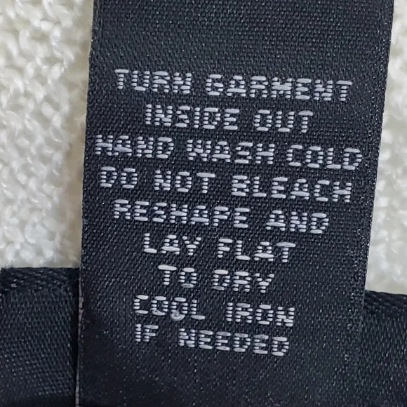 Torrid Striped Knit Fringed Vest Waterfall Front Cream Red Blue Sz 4 Pre-Owned - Picture 11 of 12